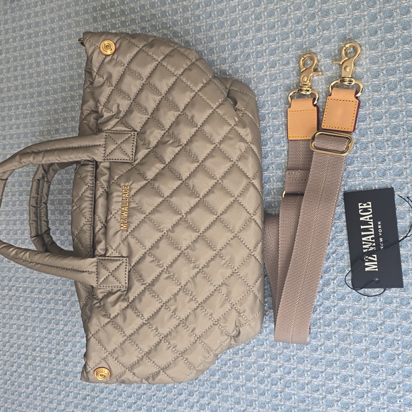 Sable Pearl Metallic Small Metro Tote - Picture 2 of 16